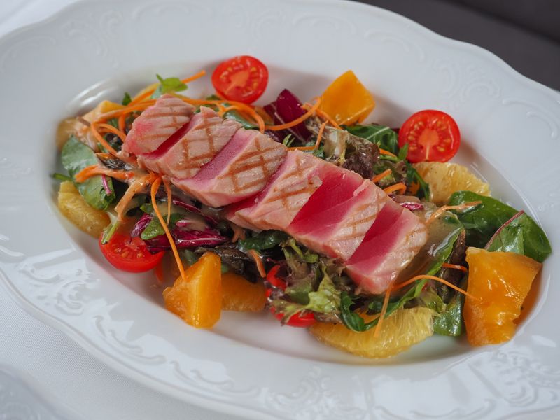 Costa Vida Coastal Harvest Salad with mixed greens and citrus dressing